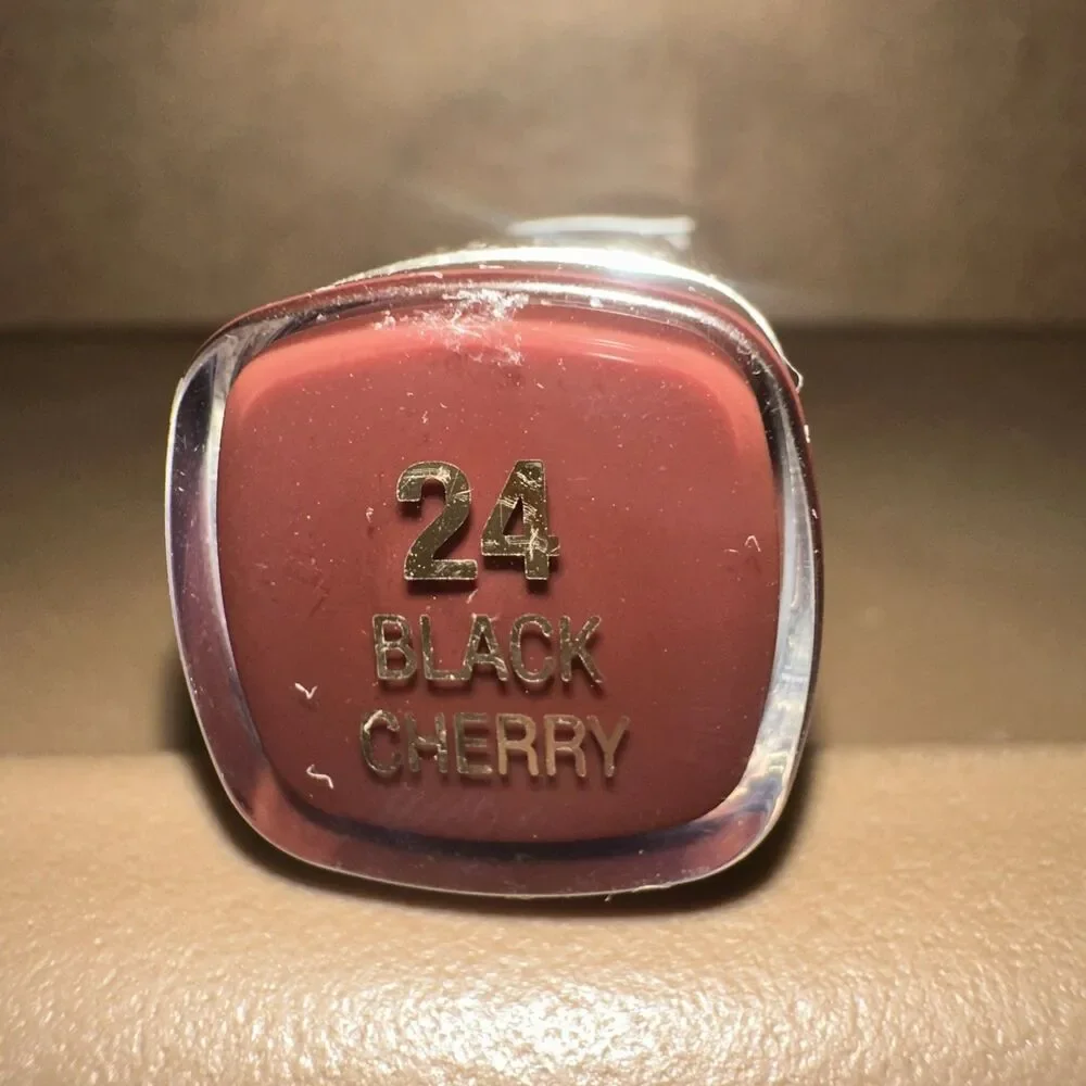 Milani Color Statement Lipstick 24 BLACK CHERRY, vampy goth lip
